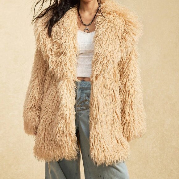 Khaki Casual Women's Nomadic Oversized Faux Fur Jacket - Picture 7 of 9